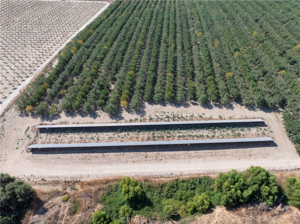 0 Robinson Road Snelling, CA 95369 - Photo 8 of 38 a view of a garden with wooden fence