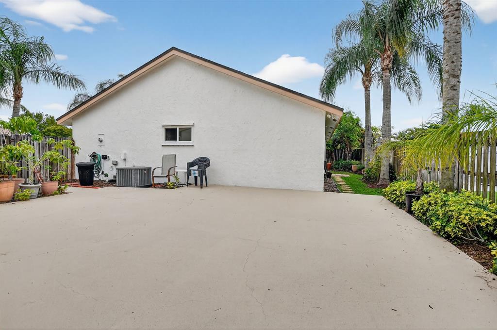 21725 Chimney Rock Park Circle Boca Raton, FL 33428 - Photo 38 of 41