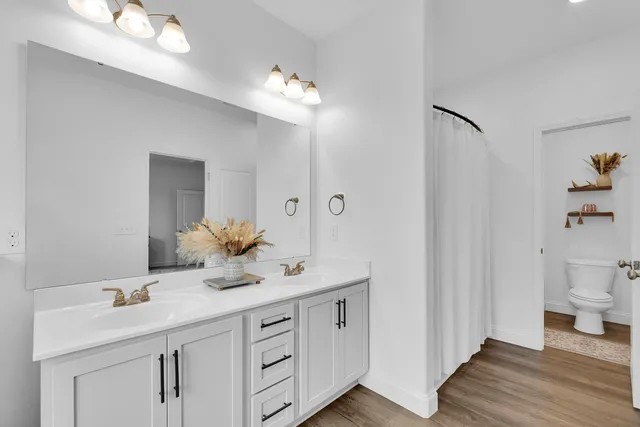 $318,000 | 725 East Osprey Lane, Cowpens, SC 29330