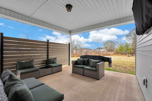 $318,000 | 725 East Osprey Lane, Cowpens, SC 29330