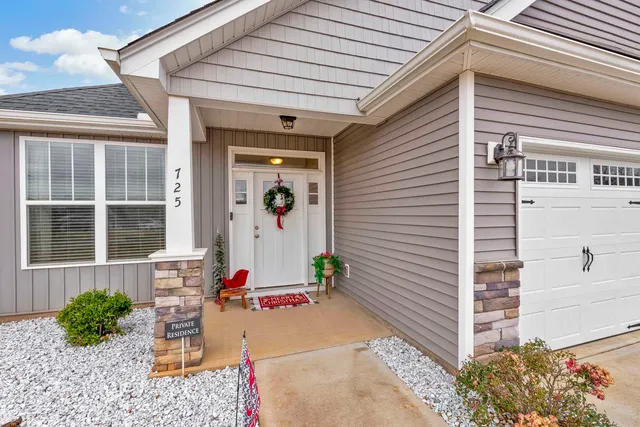 $318,000 | 725 East Osprey Lane, Cowpens, SC 29330