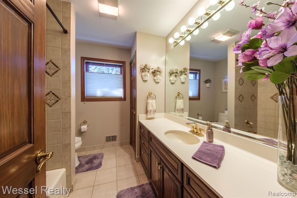 22575 32 Mile Road Armada, MI 48005 - Photo 26 of 36