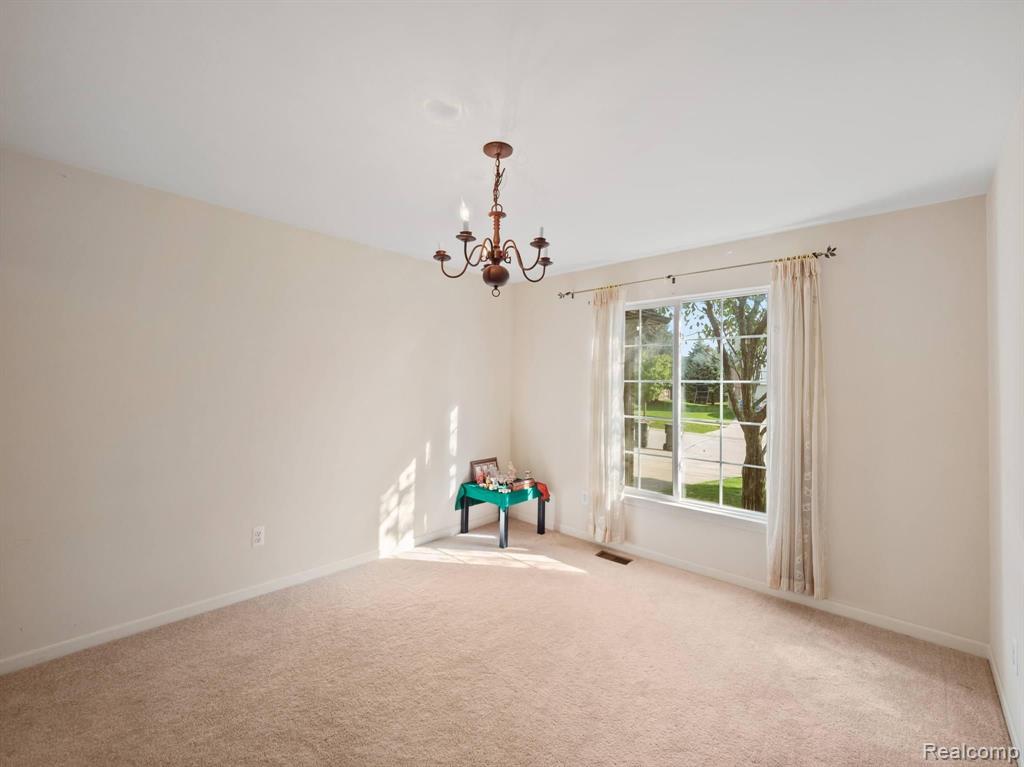 3316 Empire Drive Rochester, MI 48309 - Photo 23 of 52