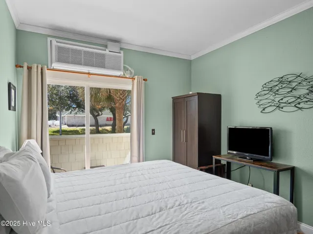 $137,000 | 602 West Fort Macon Road, Unit 109, Atlantic Beach, NC 28512