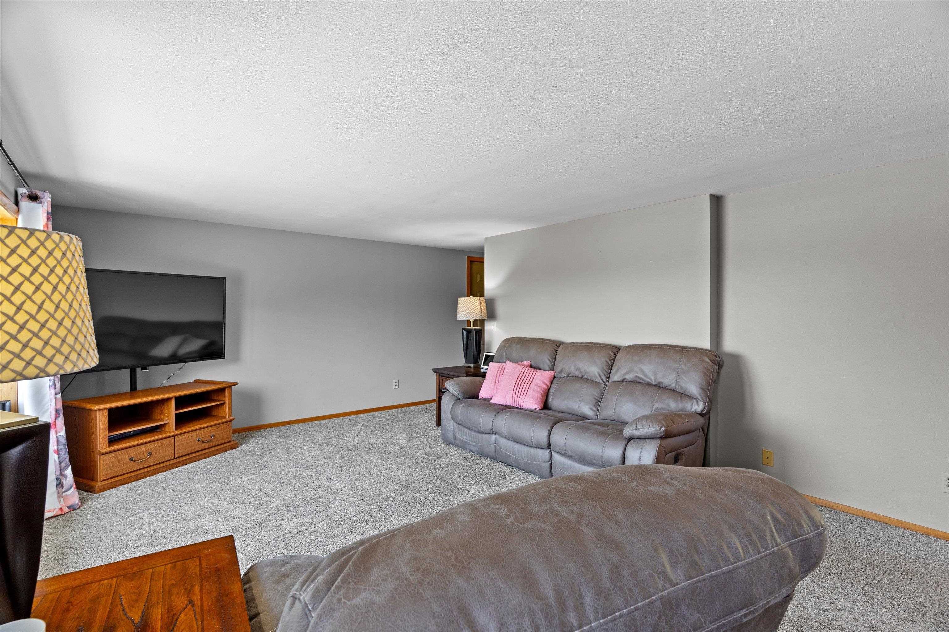 116395 Riverside Road Marshfield, WI 54449 - Photo 3 of 43