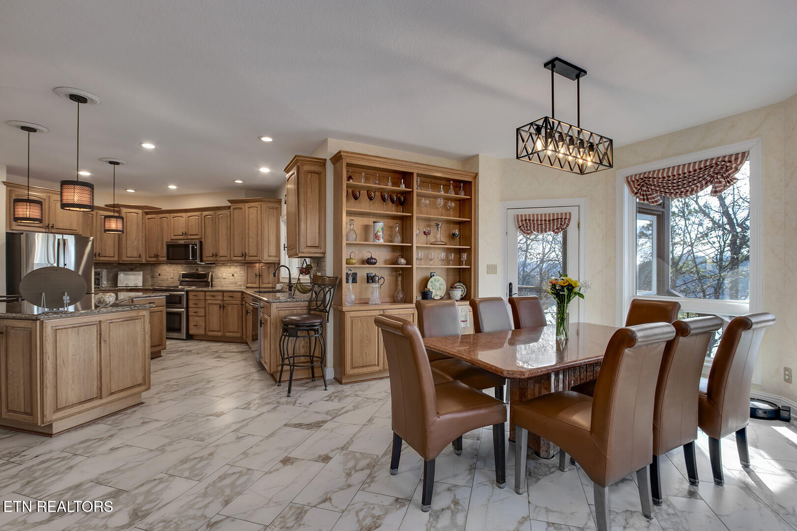 207 Amega Trace Loudon, TN 37774 - Photo 16 of 60 16_AmegaTrace_207_Dining04