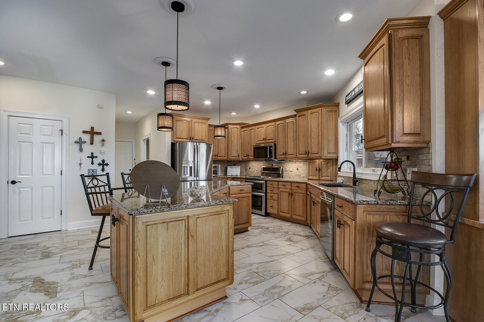 207 Amega Trace Loudon, TN 37774 - Photo 10 of 60 10_AmegaTrace_207_Kitchen02