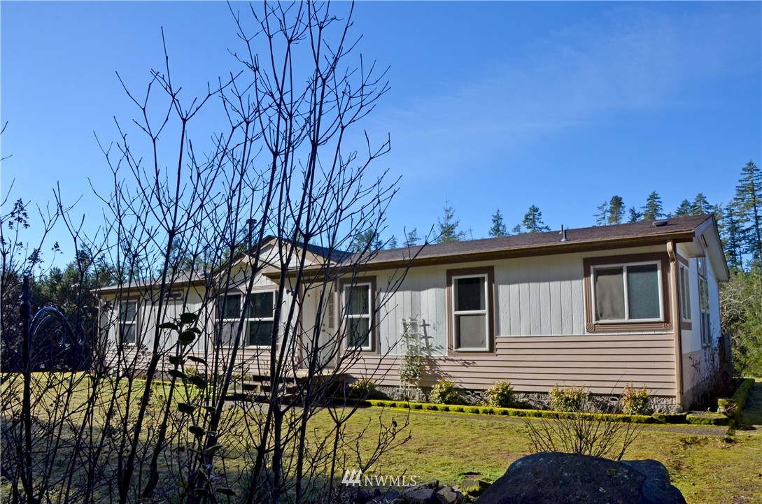 4058 Southwest Hunter Road Port Orchard, WA 98367 - Photo 1 of 17 Gallery Image 1