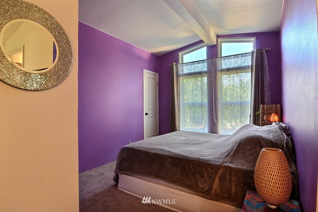 4058 Southwest Hunter Road Port Orchard, WA 98367 - Photo 11 of 17 Gallery Image 11