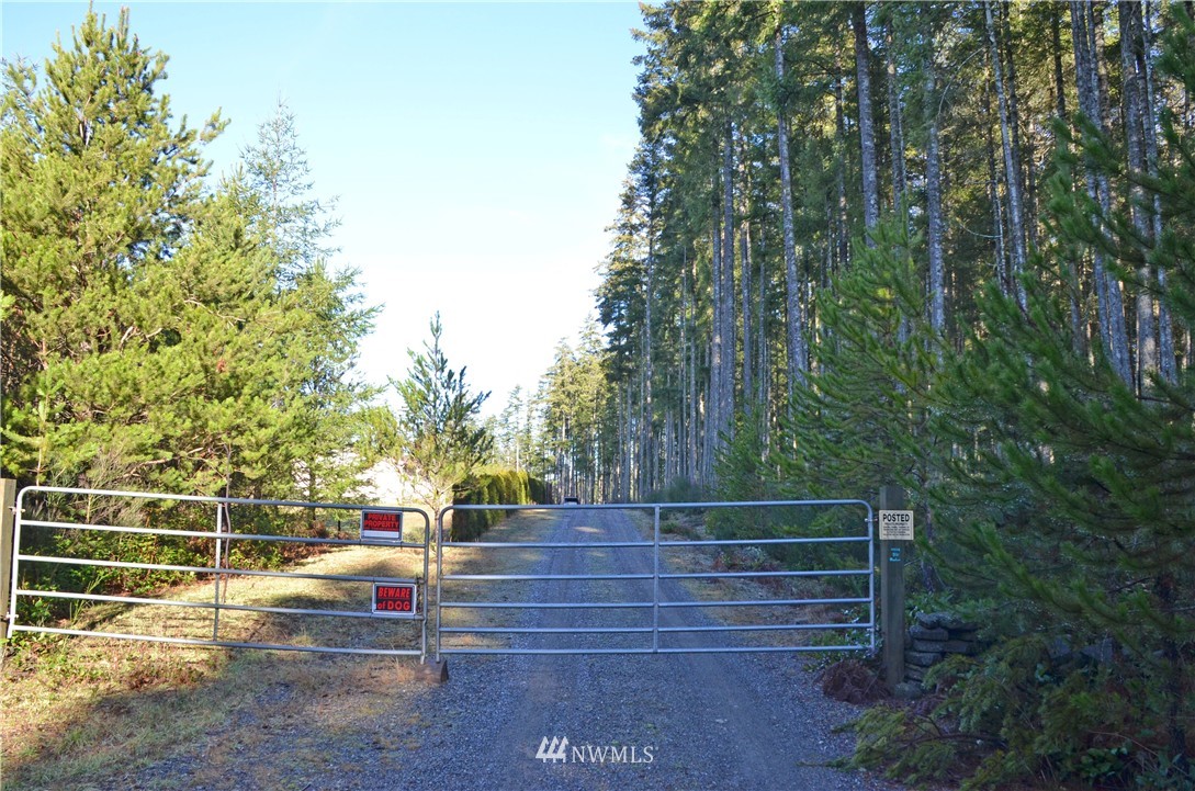 4058 Southwest Hunter Road Port Orchard, WA 98367 - Photo 16 of 17 Gallery Image 16