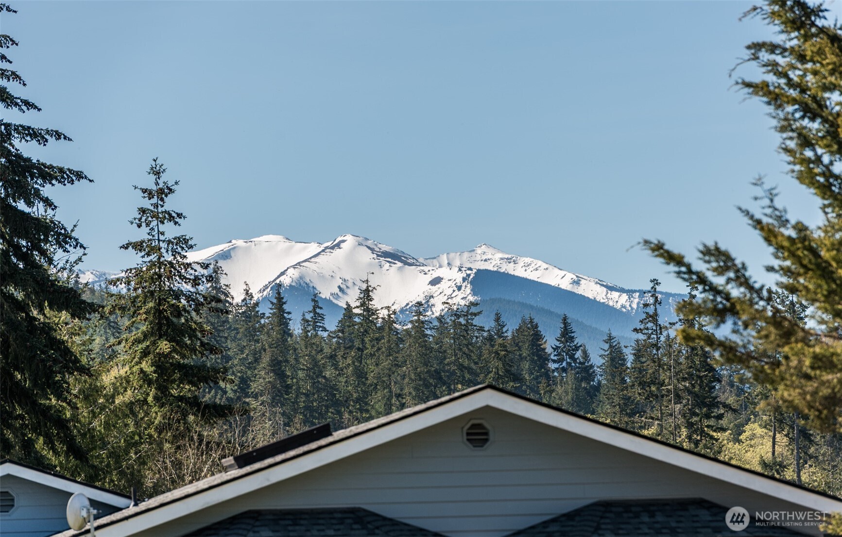 25 Michelle Lane Sequim, WA 98382 - Photo 6 of 38 a view of a sky from a balcony