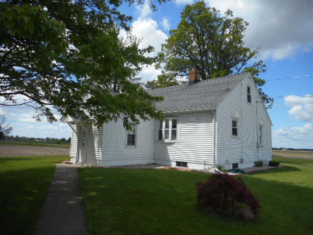 4189 9 Mile Road Auburn, MI 48611 - Photo 5 of 16