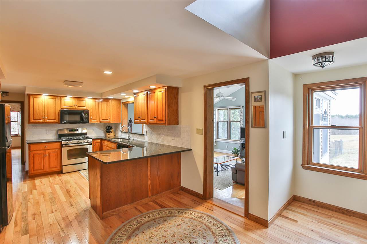 56 Winnicut Road North Hampton, NH 03862 - Photo 11 of 40
