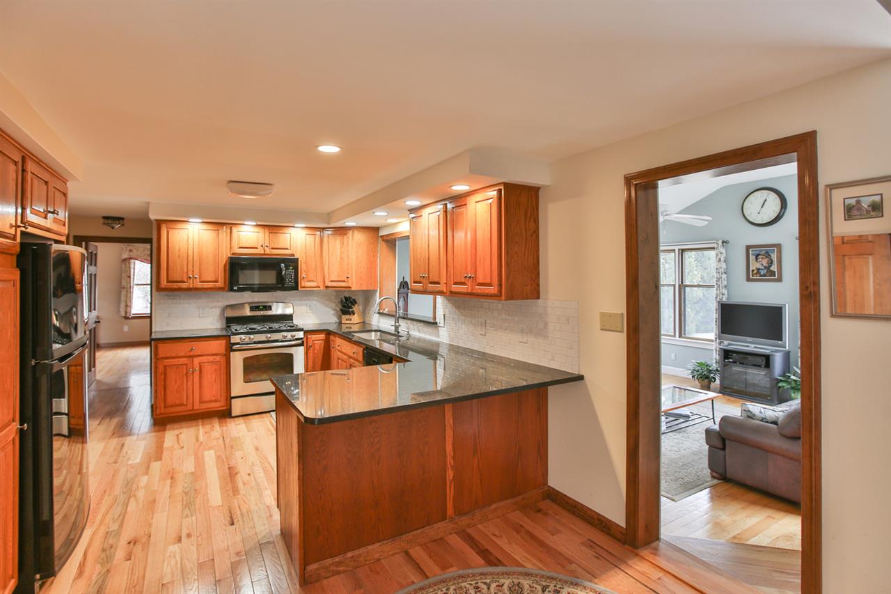 56 Winnicut Road North Hampton, NH 03862 - Photo 12 of 40