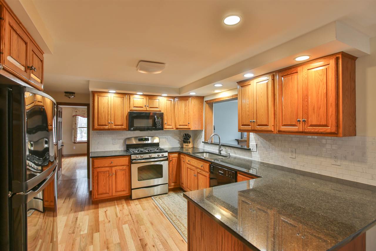 56 Winnicut Road North Hampton, NH 03862 - Photo 13 of 40