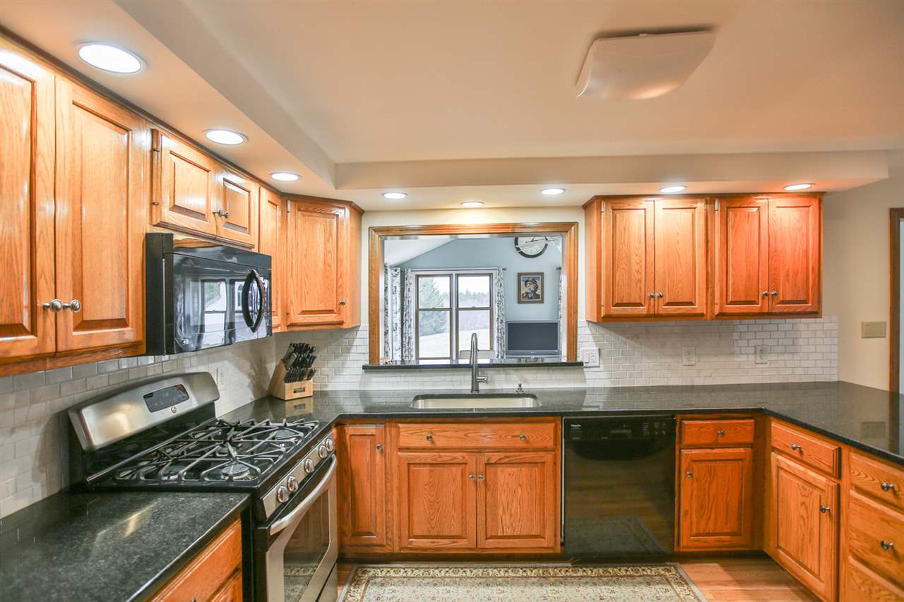 56 Winnicut Road North Hampton, NH 03862 - Photo 15 of 40