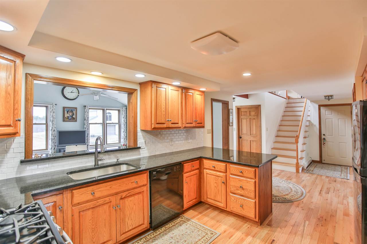 56 Winnicut Road North Hampton, NH 03862 - Photo 16 of 40