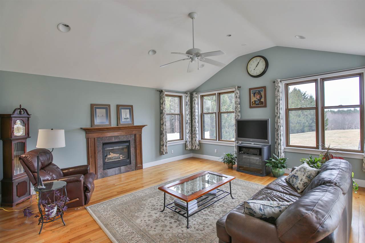 56 Winnicut Road North Hampton, NH 03862 - Photo 22 of 40