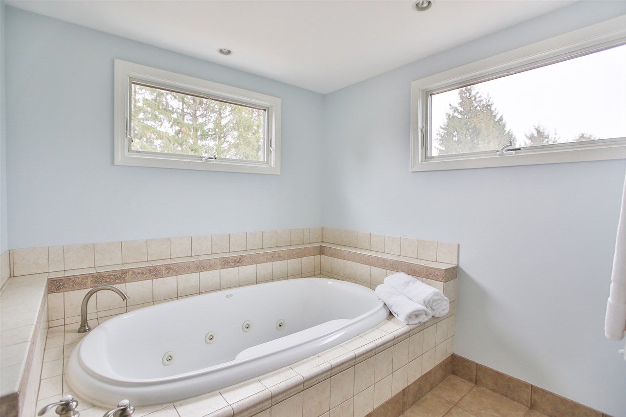 56 Winnicut Road North Hampton, NH 03862 - Photo 27 of 40