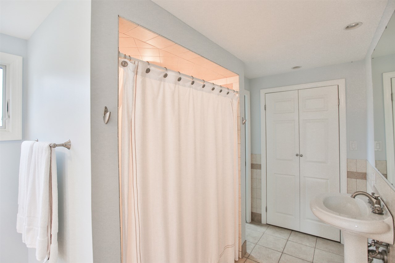 56 Winnicut Road North Hampton, NH 03862 - Photo 28 of 40