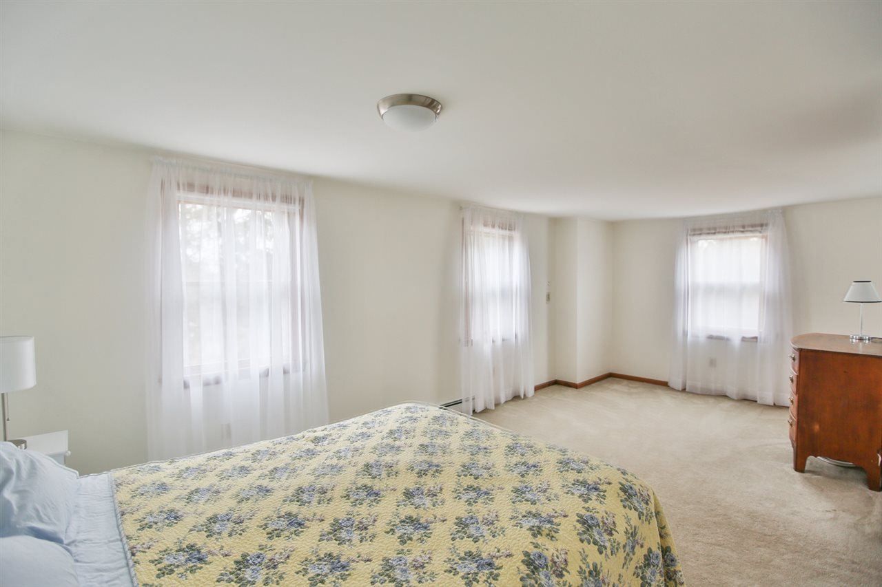 56 Winnicut Road North Hampton, NH 03862 - Photo 35 of 40