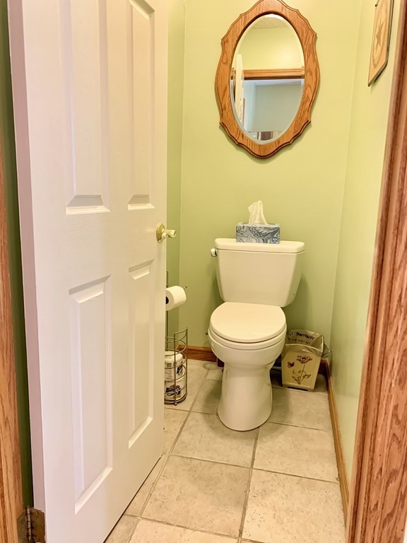 15 Rimmon Avenue Springfield, MA 01107 - Photo 13 of 28