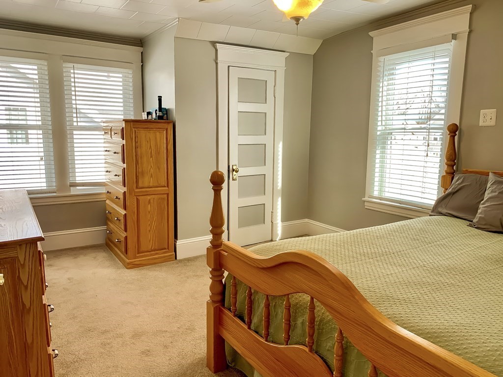 15 Rimmon Avenue Springfield, MA 01107 - Photo 23 of 28