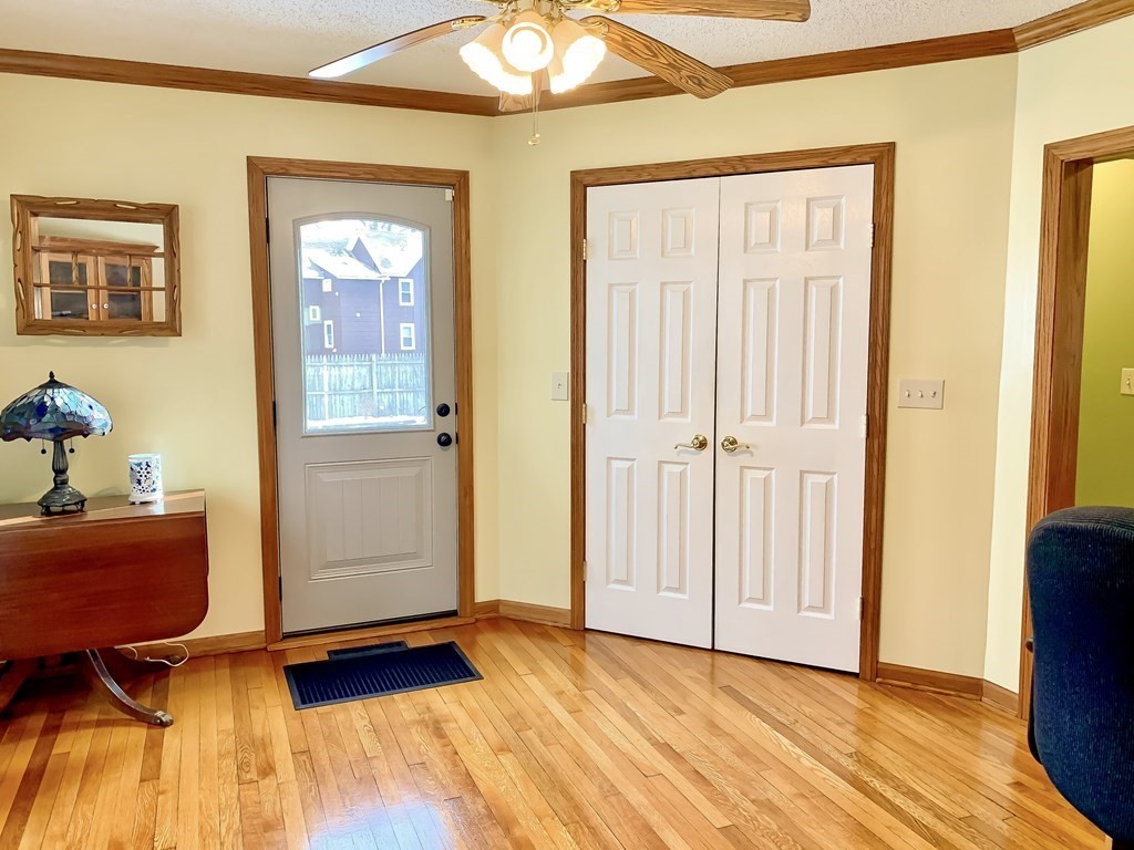 15 Rimmon Avenue Springfield, MA 01107 - Photo 7 of 28