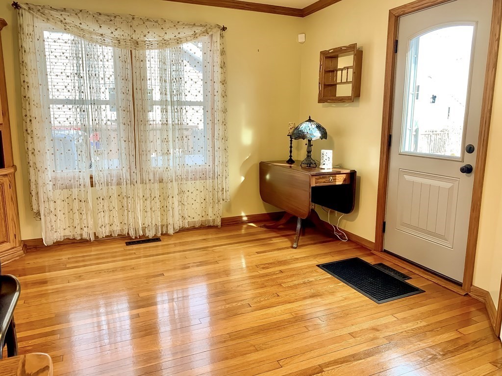 15 Rimmon Avenue Springfield, MA 01107 - Photo 8 of 28