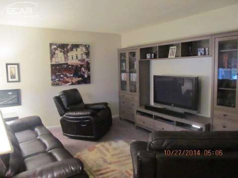 5173 Middleboro Road Grand Blanc, MI 48439 - Photo 3 of 16 20424046-2.JPG