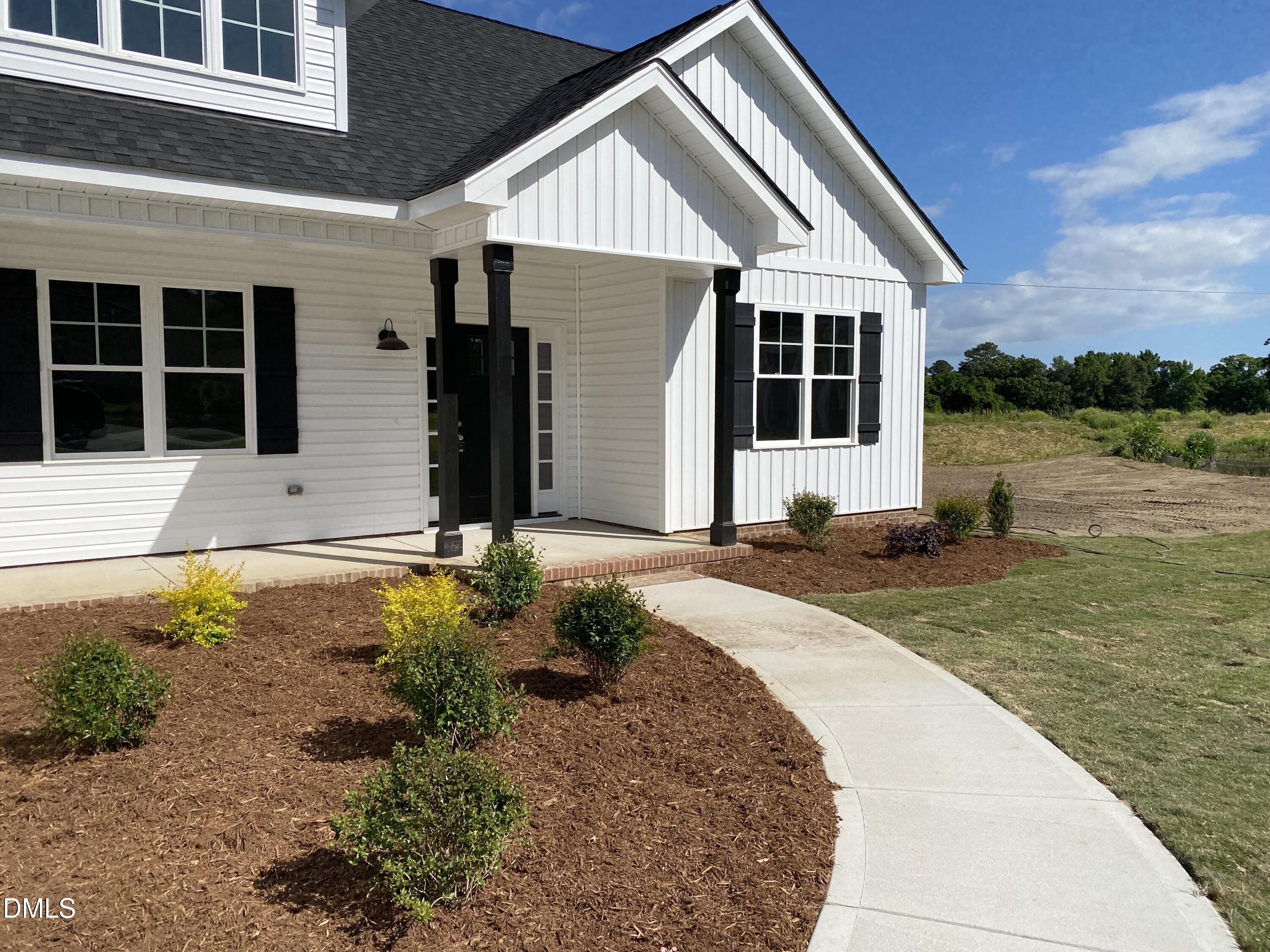 205 North Rabbit Run Drive Smithfield, NC 27577 - Photo 3 of 26