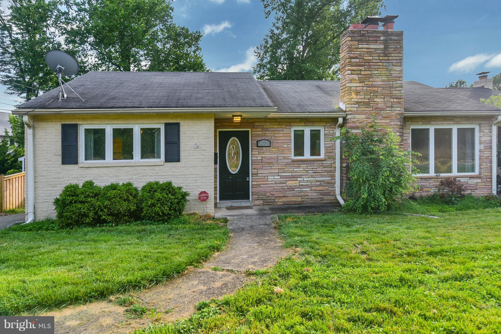 3200 North Glebe Road Arlington, VA 22207 - Photo 1 of 22 Exterior (Front)