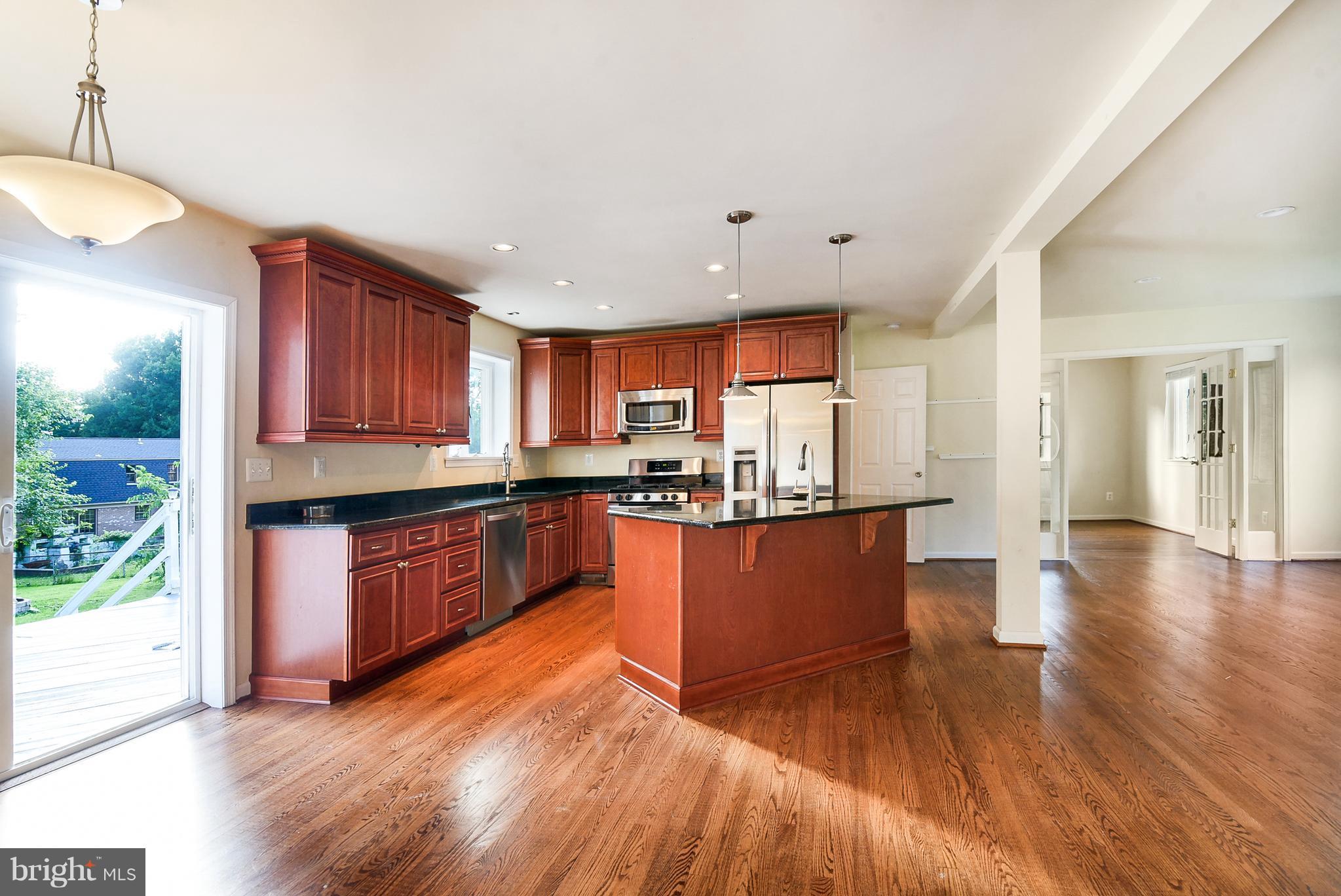 3200 North Glebe Road Arlington, VA 22207 - Photo 3 of 22 Kitchen