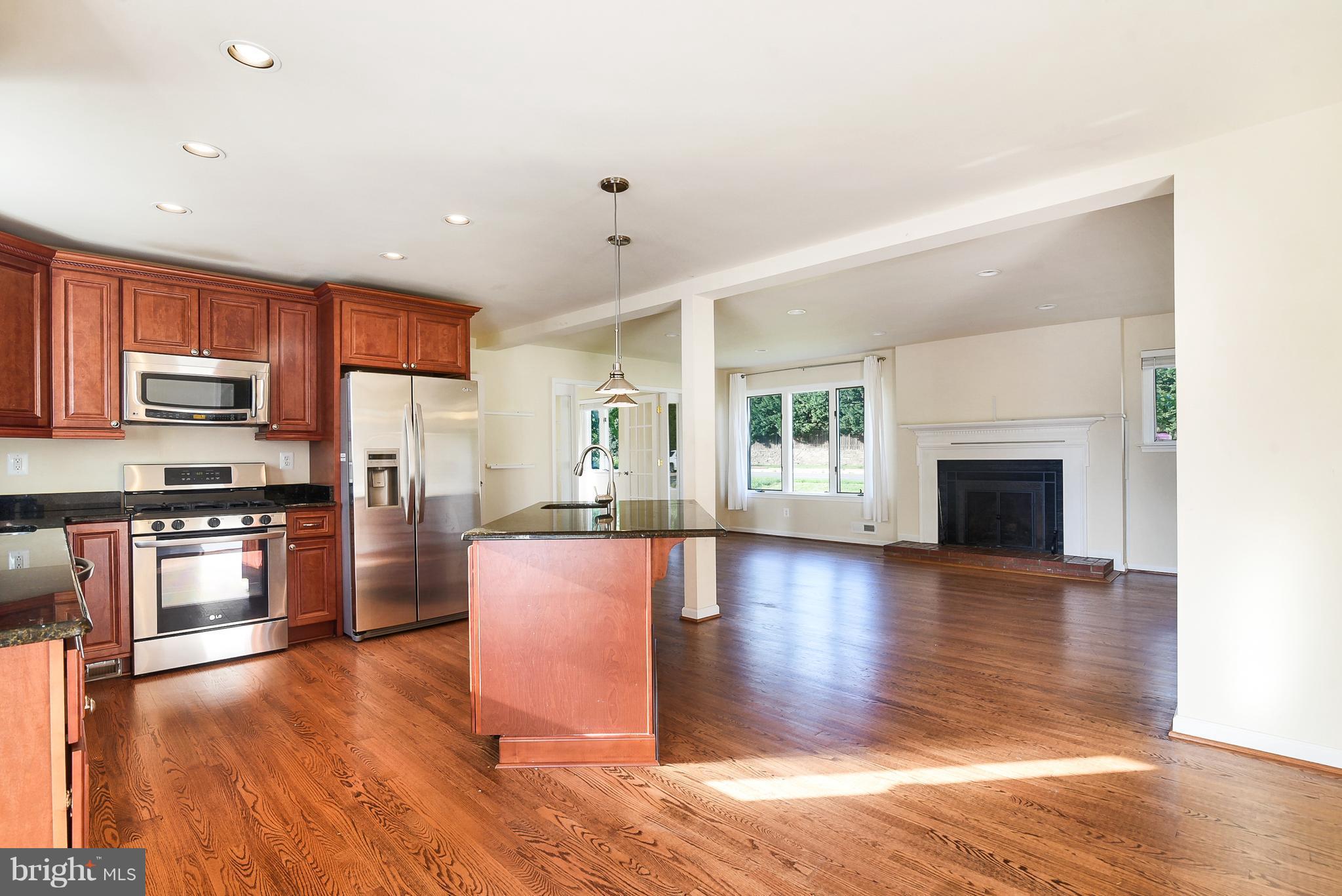 3200 North Glebe Road Arlington, VA 22207 - Photo 4 of 22 Kitchen