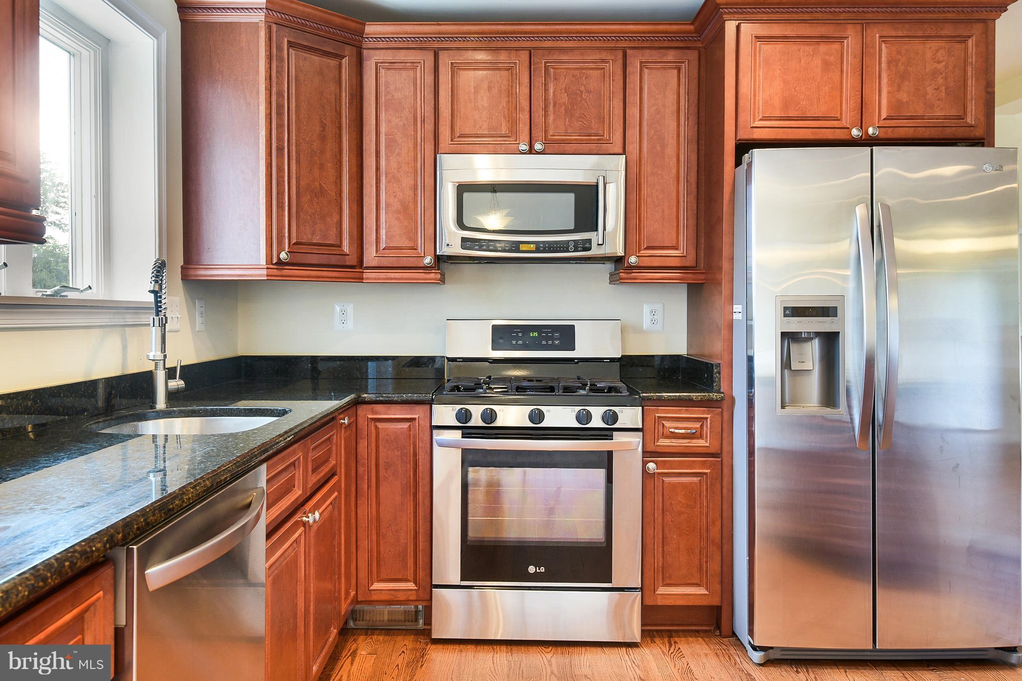 3200 North Glebe Road Arlington, VA 22207 - Photo 6 of 22 Kitchen