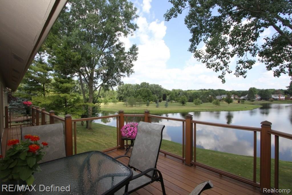 2332 Ulster Road Rochester Hills, MI 48309 - Photo 11 of 38