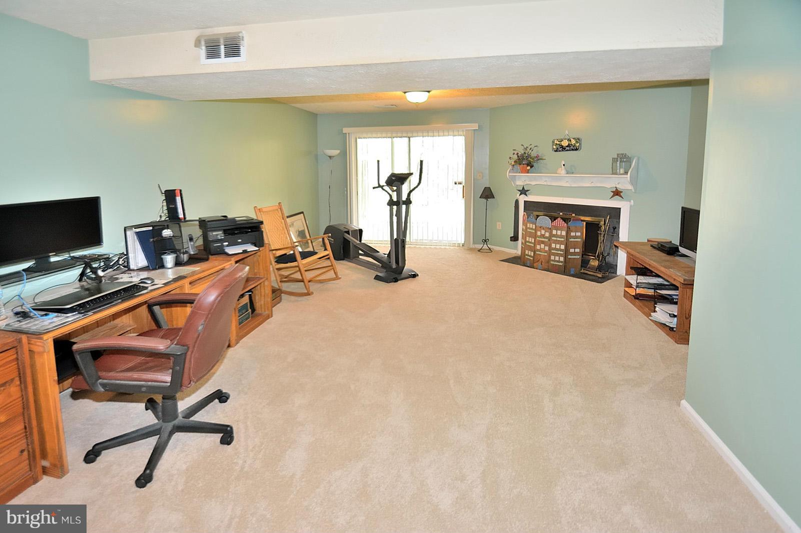 7929 Forest Path Way Springfield, VA 22153 - Photo 19 of 26 Family Room