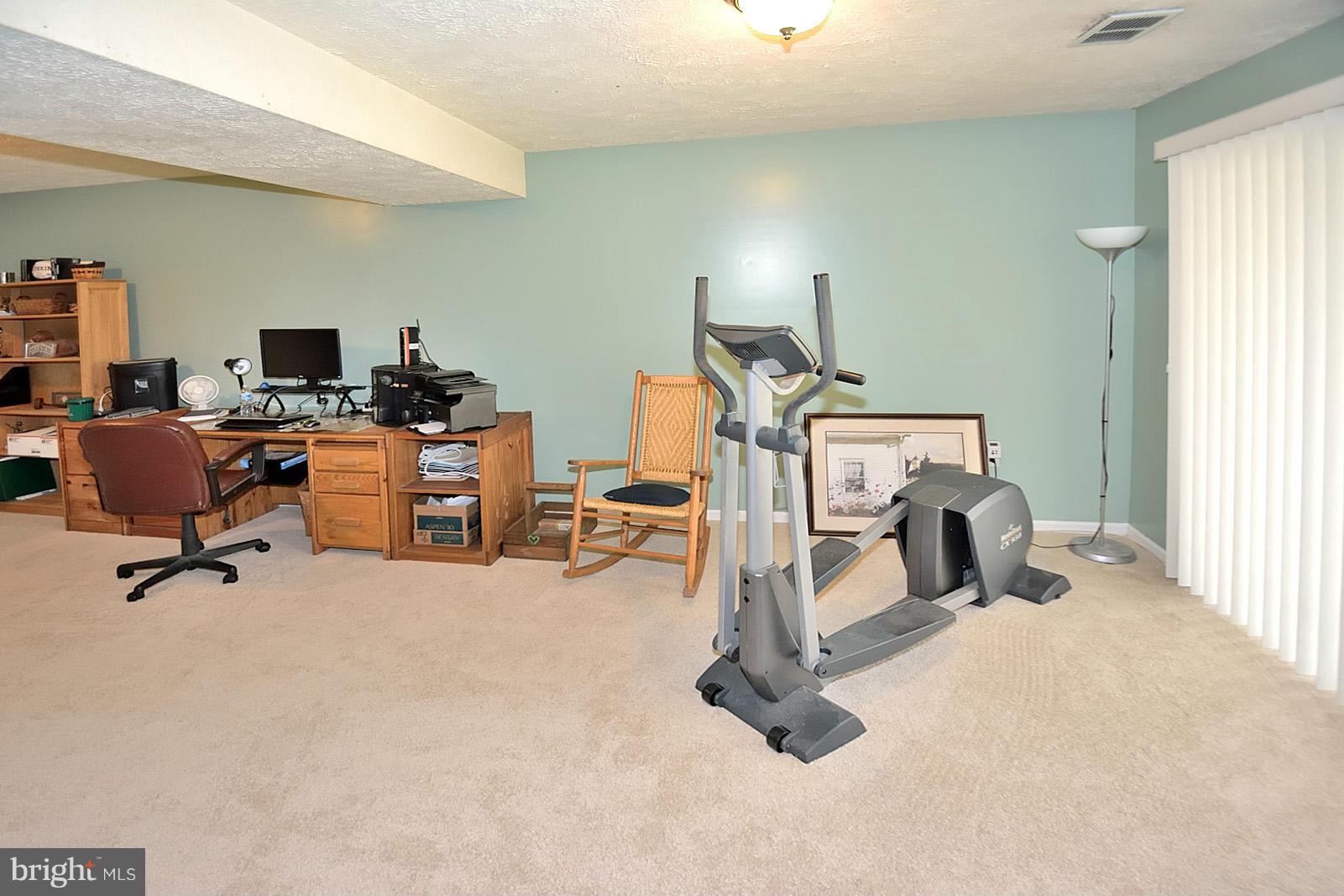 7929 Forest Path Way Springfield, VA 22153 - Photo 20 of 26 Family Room
