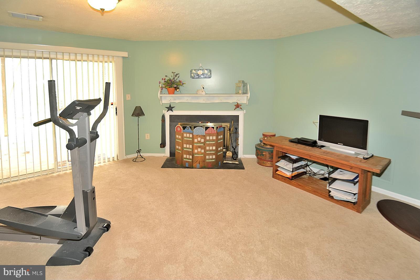 7929 Forest Path Way Springfield, VA 22153 - Photo 21 of 26 Family Room