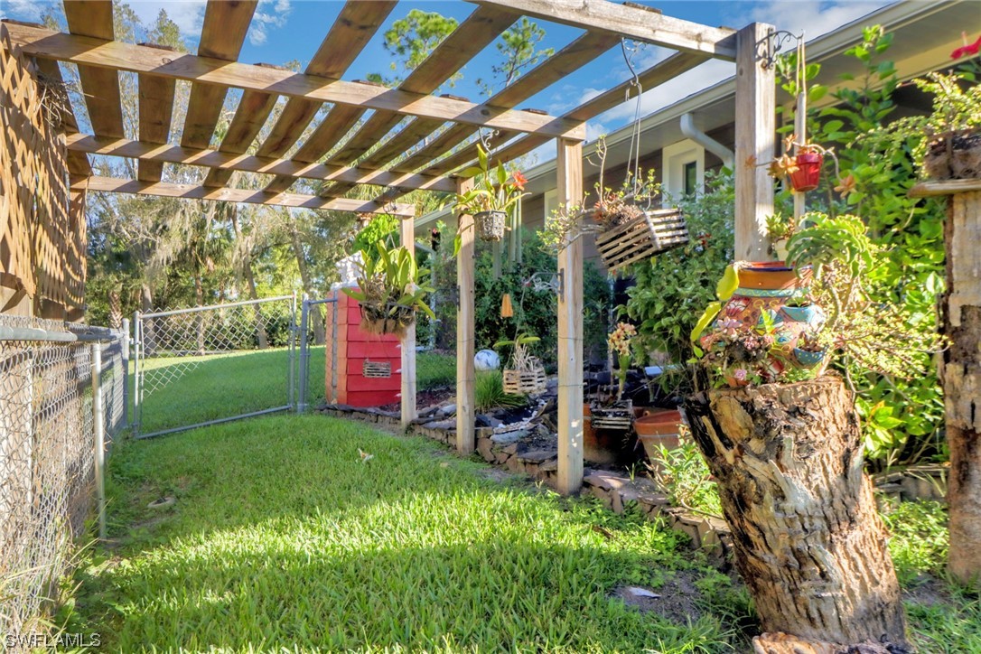 15550 Old Olga Road Alva, FL 33920 - Photo 37 of 47 Gallery Image 37