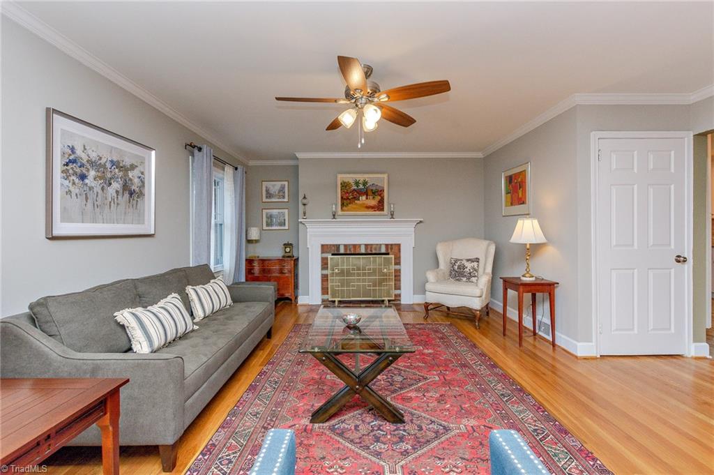 718 Longbow Road Winston-Salem, NC 27104 - Photo 8 of 46 Gallery Image 8