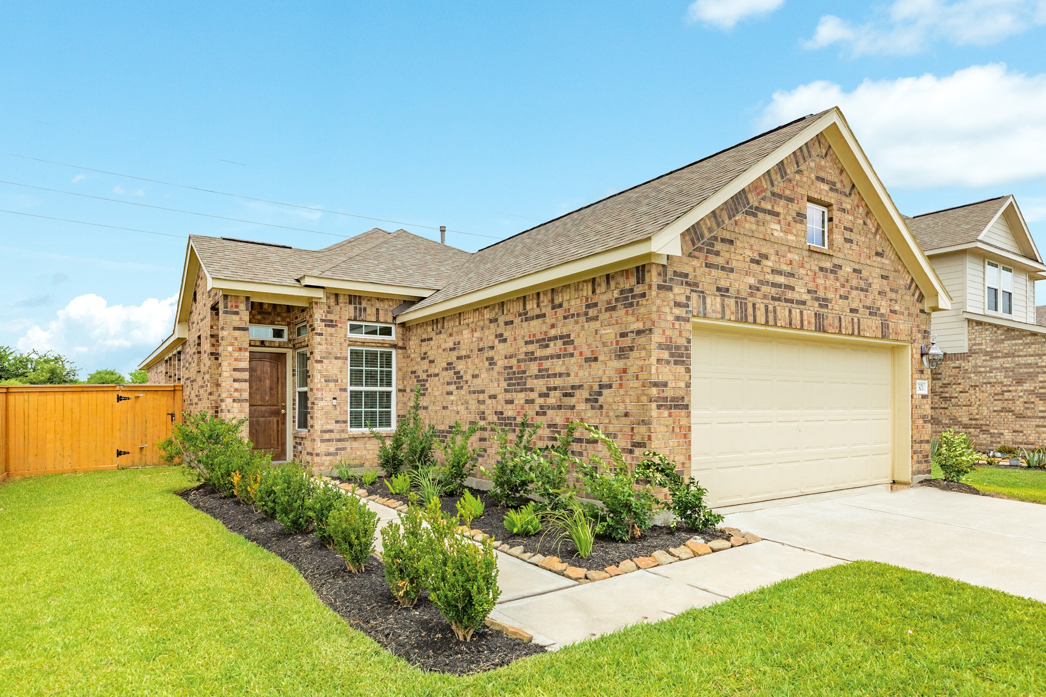 1301 Scarlet Mountain Drive Rosharon, TX 77583 - Photo 2 of 43 front view of a house with a yard