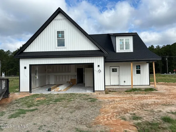 $399,900 | 400 Mossy Cup Lane, Aberdeen, NC 28315