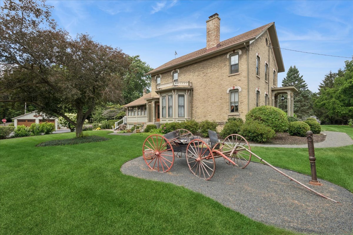346 Sheridan Road Winthrop Harbor, IL 60096 - Photo 10 of 31 Gallery Image 10