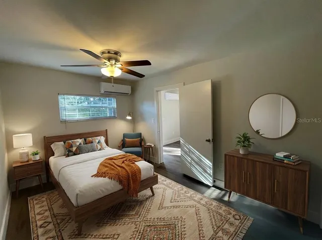 $1,535 | 3734 Burlington Avenue North, Unit 1, St. Petersburg, FL 33713