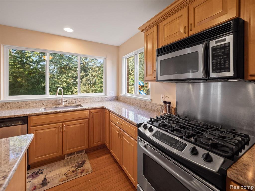3316 Empire Drive Rochester, MI 48309 - Photo 20 of 52