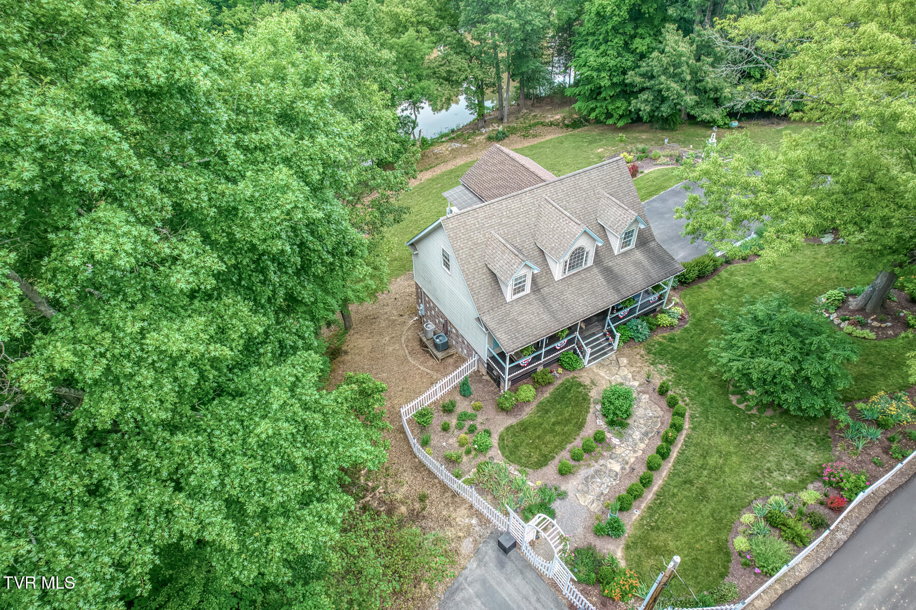 4100 Cooks Landing Road Kingsport, TN 37664 - Photo 6 of 76 4100 Cooks Landing Rd-4