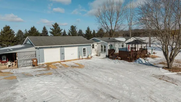$325,000 | W388 Albany K, Mondovi, WI 54755
