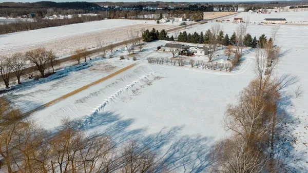 $325,000 | W388 Albany K, Mondovi, WI 54755