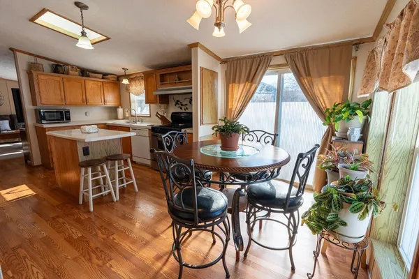 $325,000 | W388 Albany K, Mondovi, WI 54755